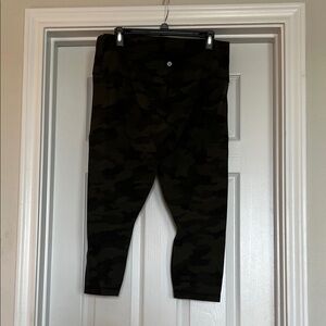 lululemon athletica Black Camouflage Capris
